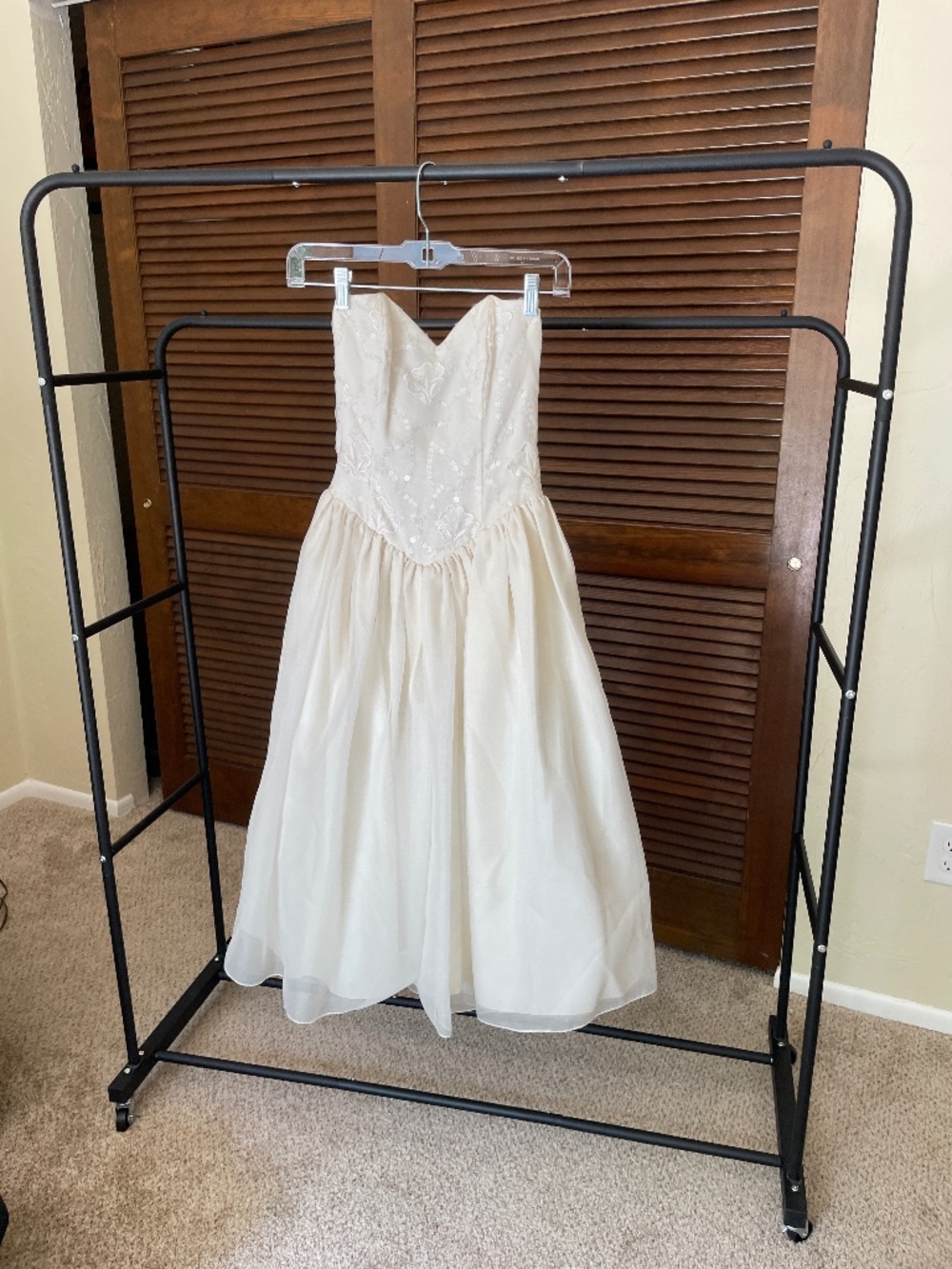 Gunne Sax by Jessica McClintock Ivory V-Neck A-Line Wedding Dress